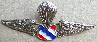 Thai Police Parachute Metal Wings Badge Pin with Thai Military Shield Center, Insignia Thailand